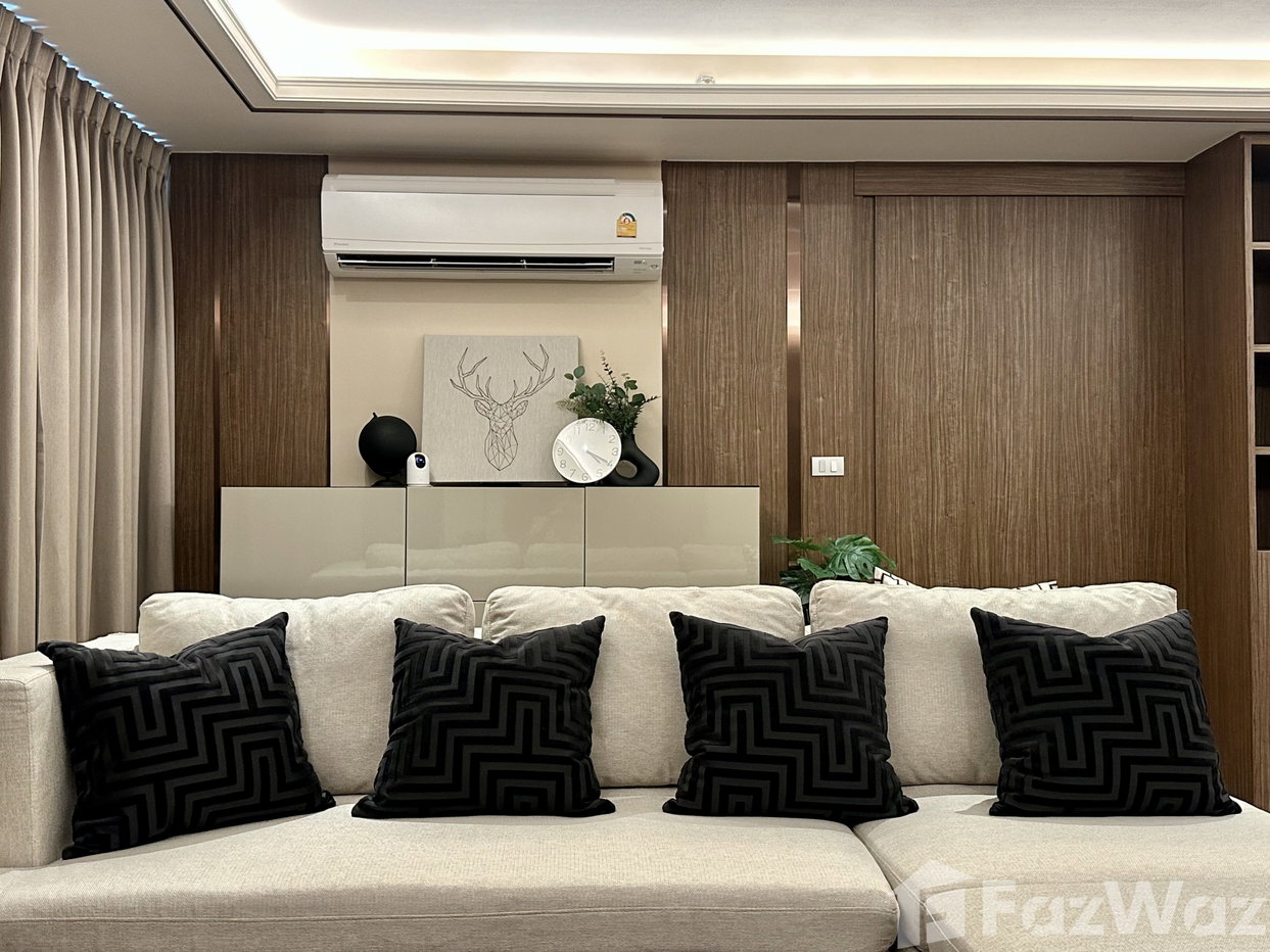 picture Spacious 4BR with 270° View close to BTS Taksin 1399490 - 17/20