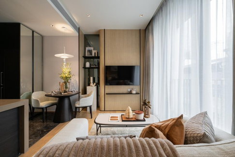 🏙️💫 FOR RENT: 28 Chidlom — ELEGANT CITY LIVING IN A PRIME LOCATION! 💰 Rental Price: 40,000 THB/month!!