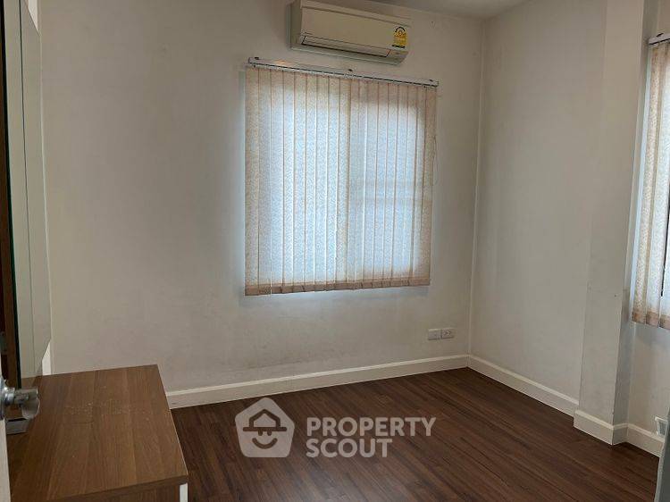 picture 3-BR House at Saransiri Phaholyotin - Saimai in Sai Mai (ID 2984797) - 3/11