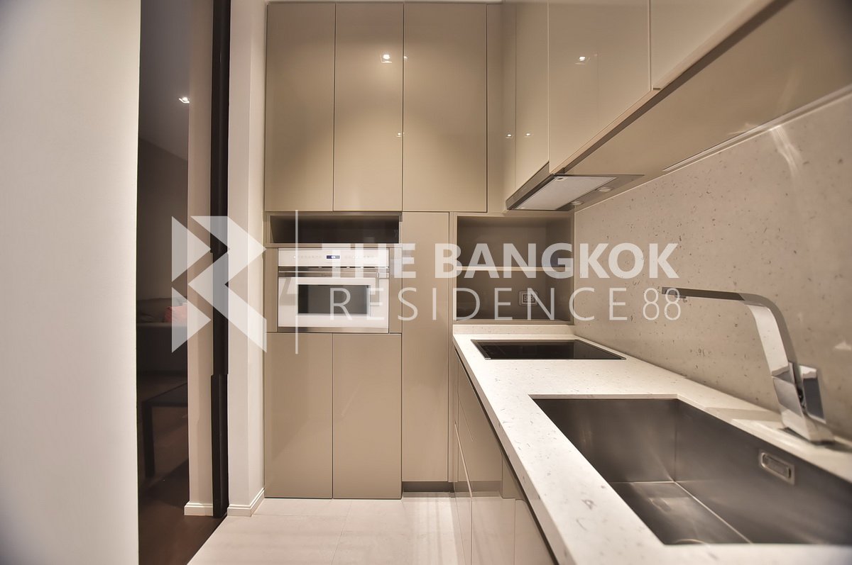 picture The Diplomat 39 near BTS Phrom Phong Special unit at an attractive price - 9/10