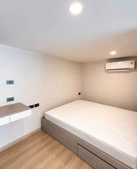 picture 🏙️ FOR RENT | Stylish Duplex Condo Near MRT Sirindhorn 📍 Origin Plug & Play Sirindhorn Station - 3/7