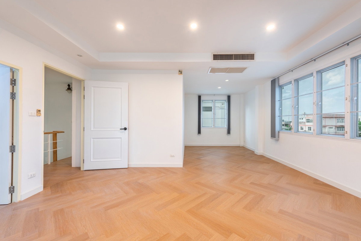 รูป WS7748 🏢💰 ให้เช่า Home Office 4 ชั้น ลาดพร้าว-วังหิน 76 ทำเลศักยภาพ เข้า-ออกสะดวก เพียง 55,000 บาท/เดือน - รูปที่ 36/40
