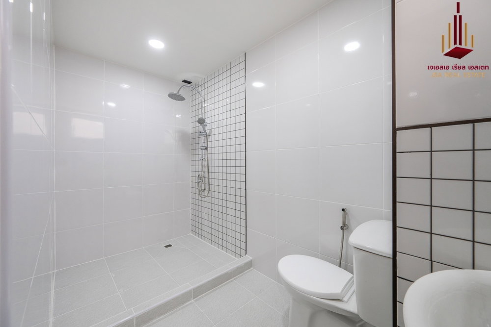 picture ✨ For Sale: D.D.Tower Condo ✨ 💰 Only 2,999,000 THB - 7/8