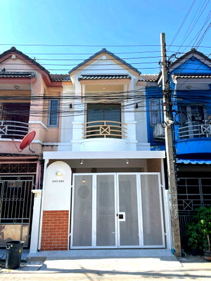 ขายทาวน์โฮม : ขายทาวน์เฮ้าส์มินิมอล รีโนเวทใหม่ หมู่บ้านร่มโพธิ์ บางบัวทอง ใกล้ MRT บางพลู และเซ็นทรัลเวสต์เกต พร้อมอยู่ ฟรีโอน!