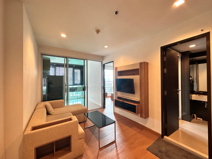 picture Condo Rhythm Sathorn for Rent - 4/11
