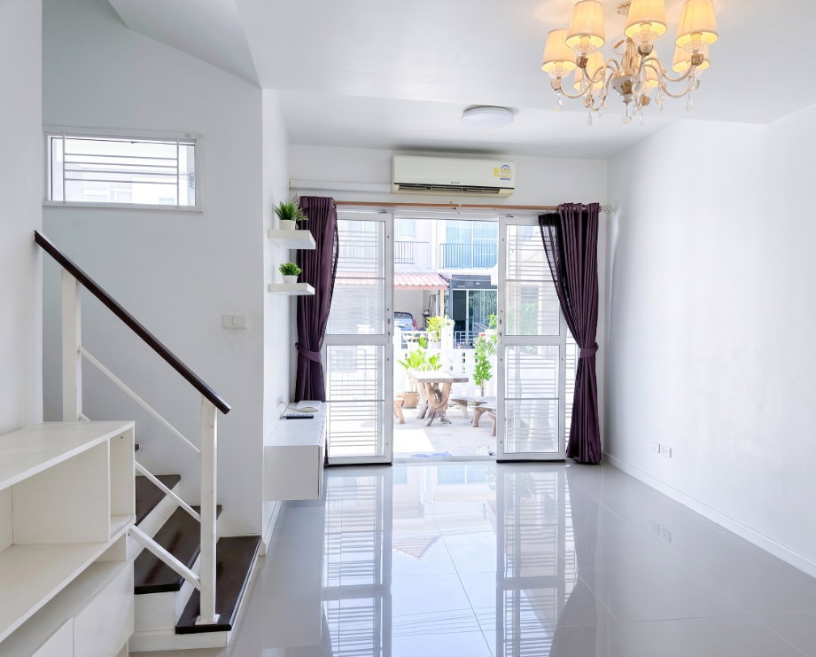 รูป ✨ ให้เช่า ทาวน์โฮม The Connect 10 แบริ่ง สเตชั่น 19 ตรว 3 นอน 2 น้ำ เพียง 14000 บาท 🏡💖 - รูปที่ 2/16