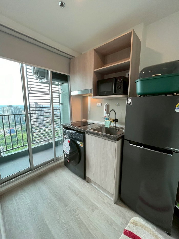 picture Elio Sathorn -            Wutthakat - 6/11