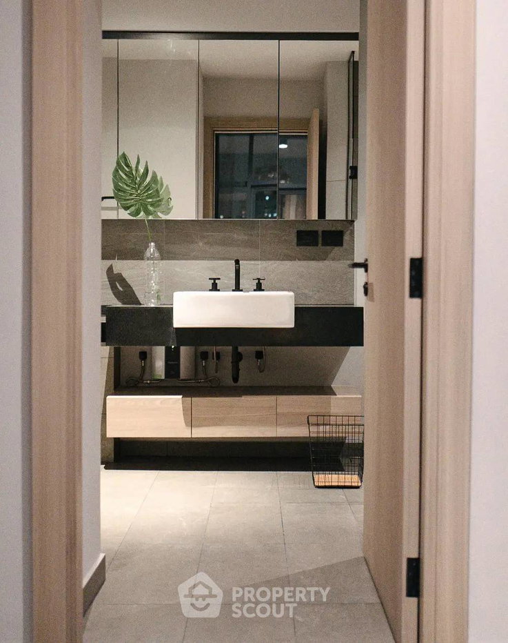 picture Well-Priced 2-BR 87 Sqm Condo, The Lofts Asoke Near MRT Phetchaburi (300m) (ID 2984734) - 14/21