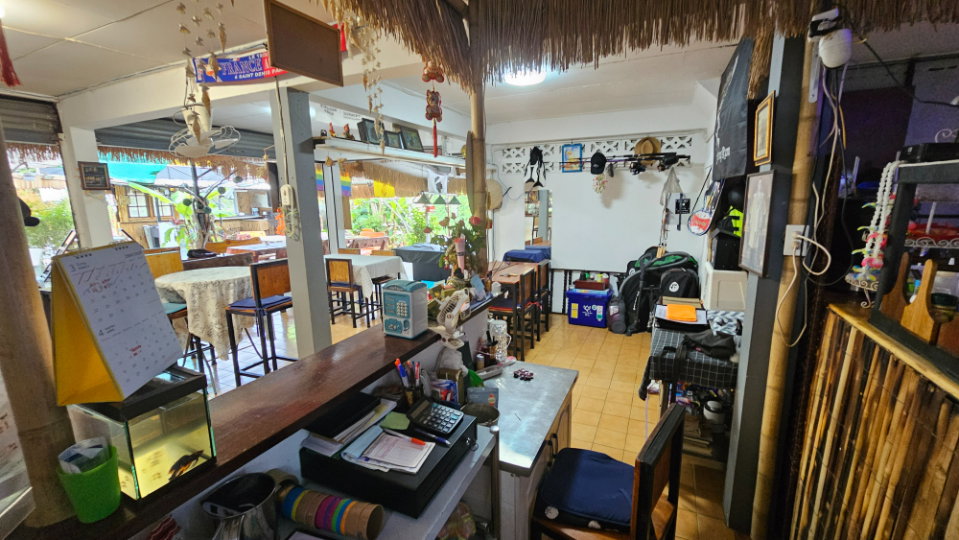 picture Bar, restaurant, karaoke, guesthouse for sale - 25/36