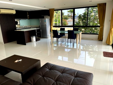 คอนโดให้เช่า : ให้เช่า คอนโดเลี้ยงสัตว์ได้ ศรีราชา Gloden Coast 157 ตร.ม. วิวทะเล พร้อมอยู่