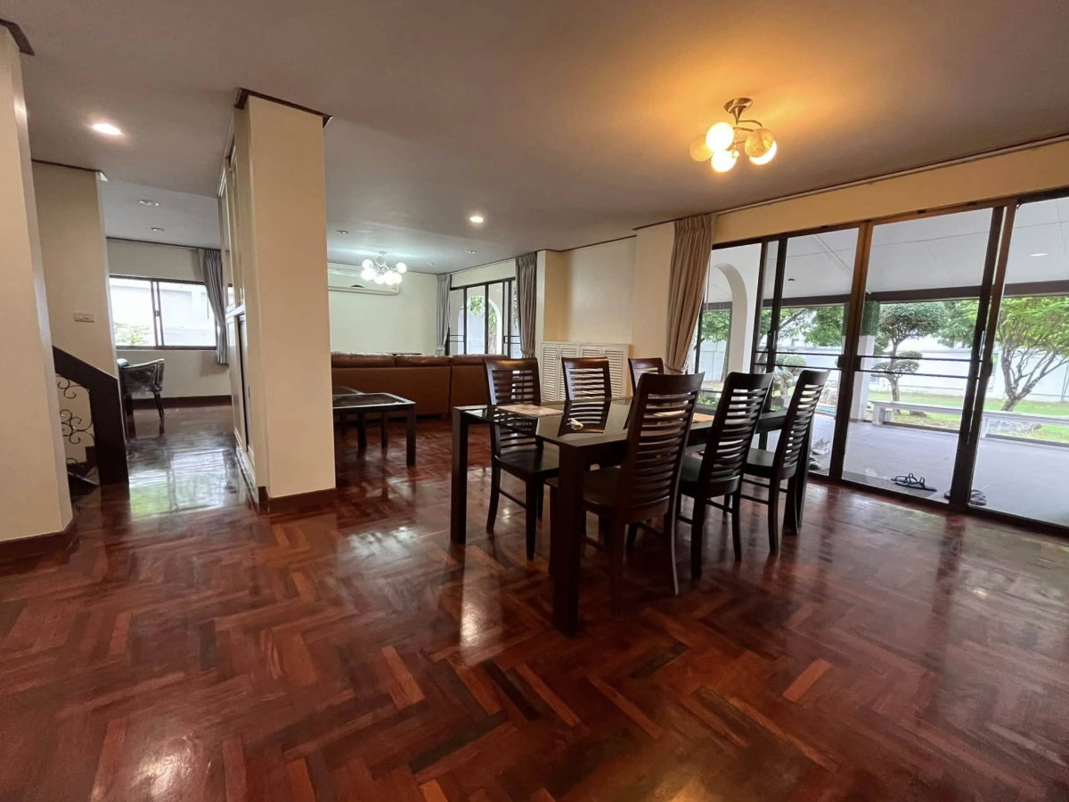 รูป ขายบ้านเดี่ยว หมู่บ้านปัญญา พัฒนาการ 5 ห้องนอน 5 ที่จอดรถ - รูปที่ 4/21