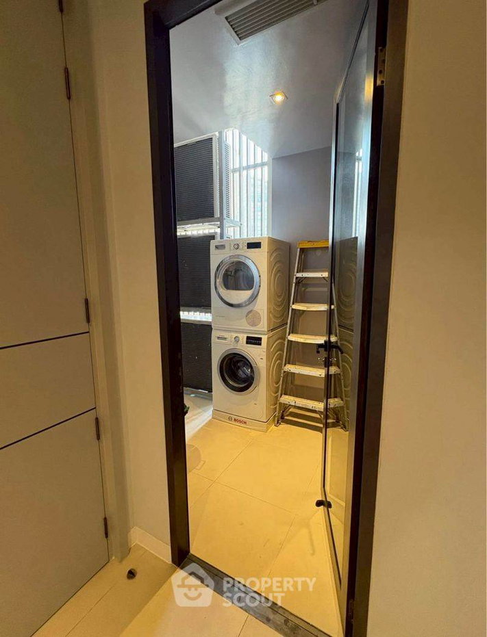 picture 2-BR Condo at Vittorio Sukhumvit 39 near BTS Phrom Phong (ID 2984826) - 9/15