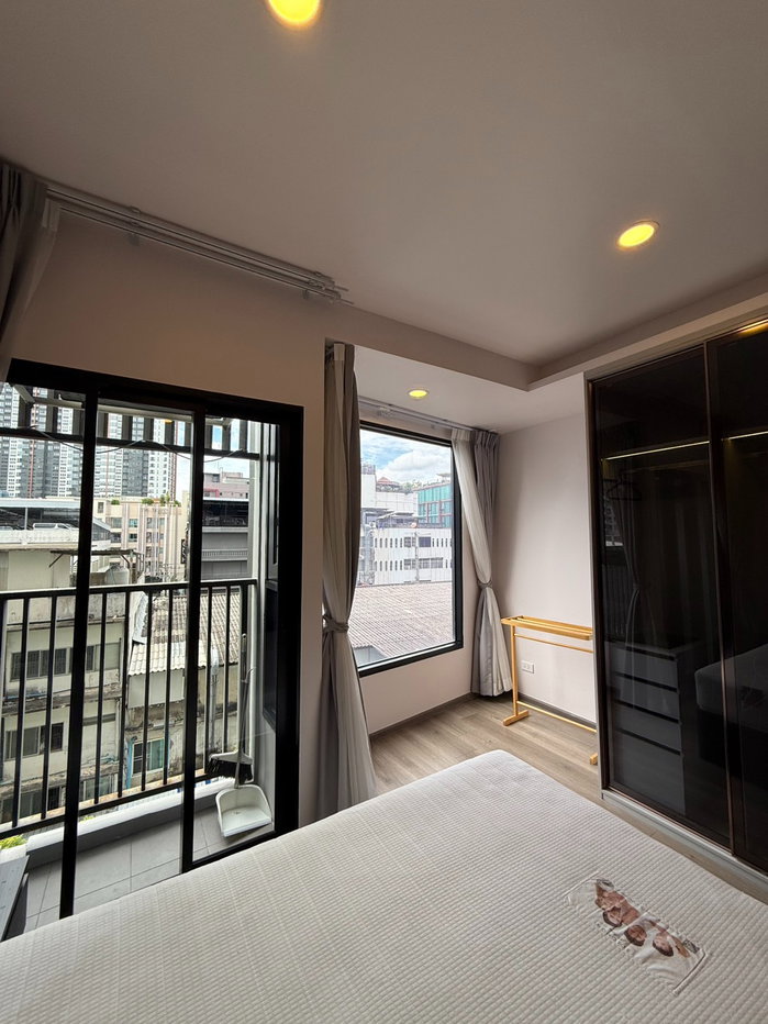 รูป ✨ SOHO Bangkok Ratchada ห้องสวยใกล้ MRT ห้วยขวาง เพียง 18,000 บาท/เดือน! - รูปที่ 9/11