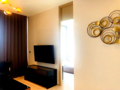 ขายคอนโด : ขาย คอนโด The ESSE Asoke (ดิ เอส อโศก) 47.05 ตรม. 1 นอน 1 น้ำ ชั้น 34 วิวสระว่ายน้ำ จอดรถได้ 1 คัน