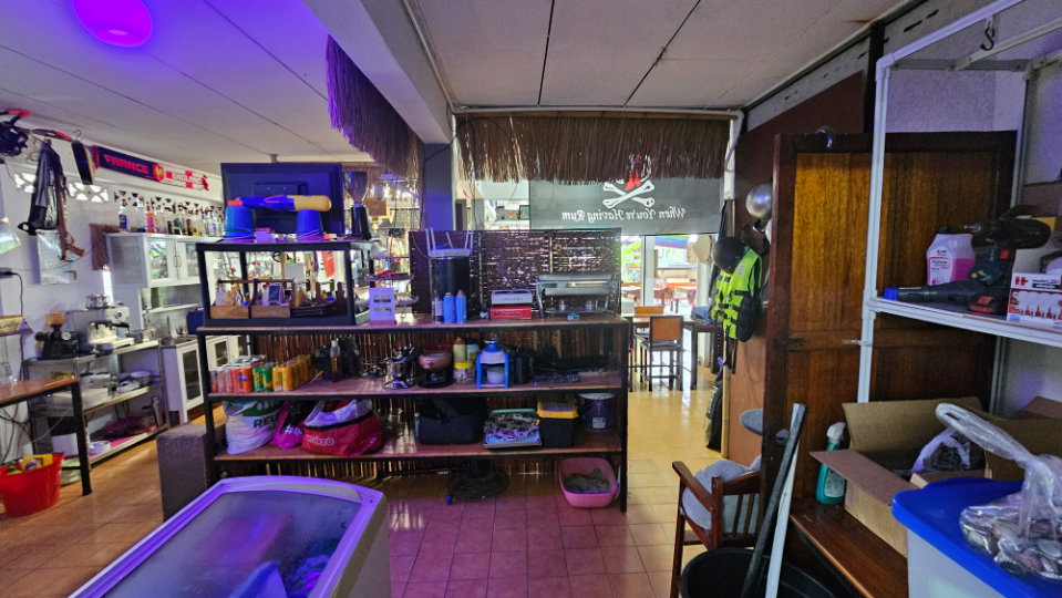 picture Bar, restaurant, karaoke, guesthouse for sale - 22/36