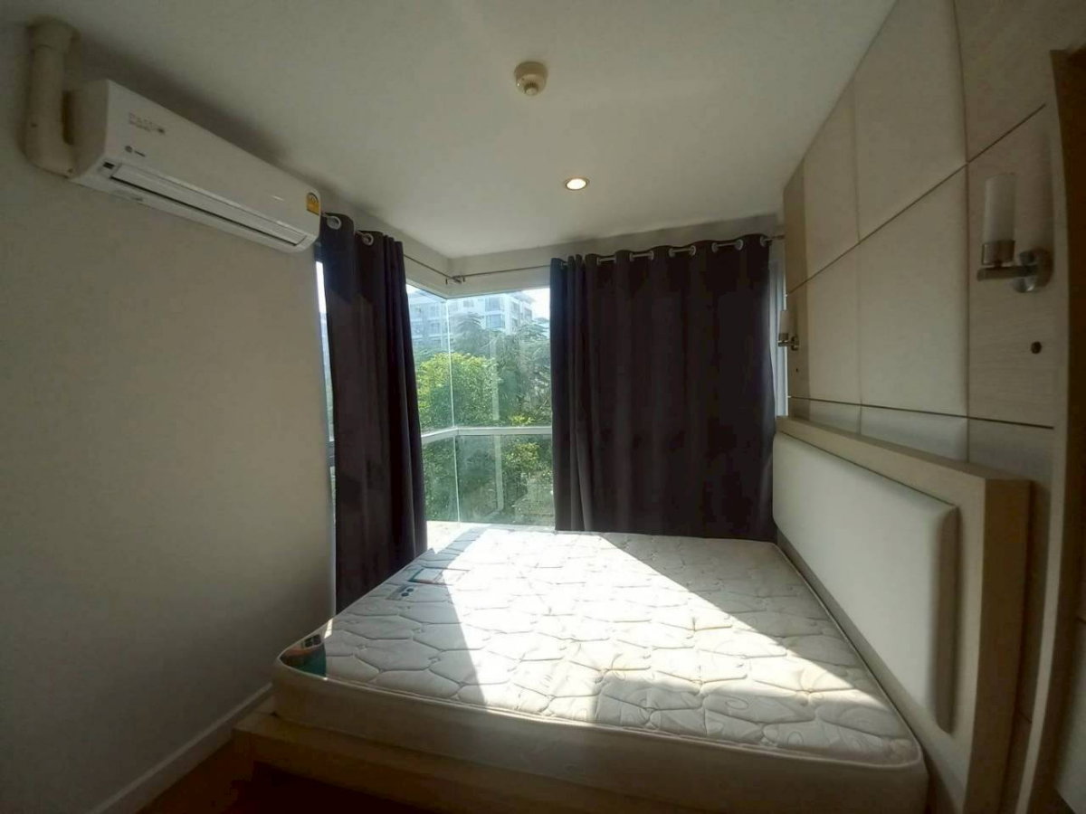 picture Metro Park Sathorn Condominium (Close to BTS) - 6/17