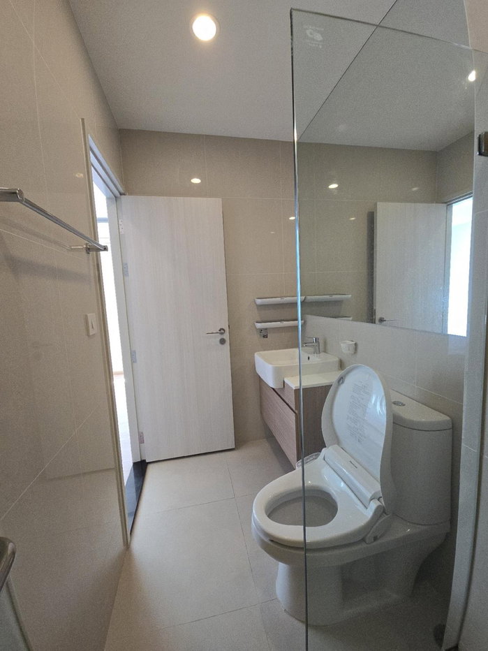 picture 🔥 Noble Revolve Ratchada: Large 2-bedroom unit on a high floor with beautiful views, only 35,000 THB per month. - 10/11
