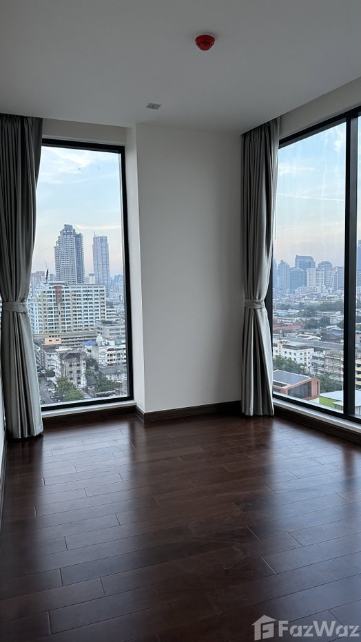 picture Spacious 4BR with 270° View close to BTS Taksin 1399490 - 6/20