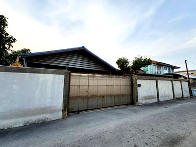 Houses for rent วิทยาลัยเทคนิคราชสิทธาราม : For rent House with Warehouse 89 wah located at Bangkae, Kanlapapruek