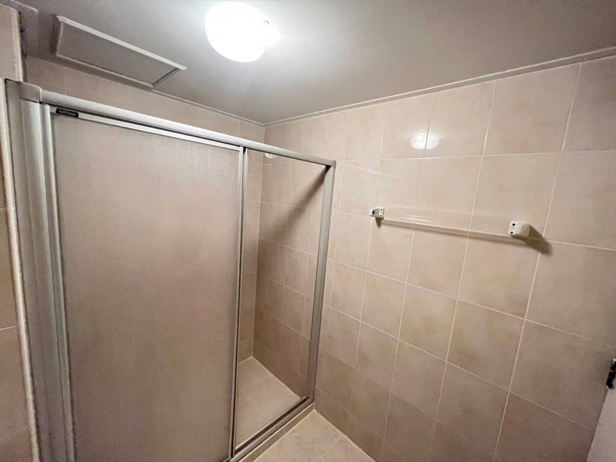 picture Beautiful 2-Story Duplex Condo! Newly Renovated - 12/16