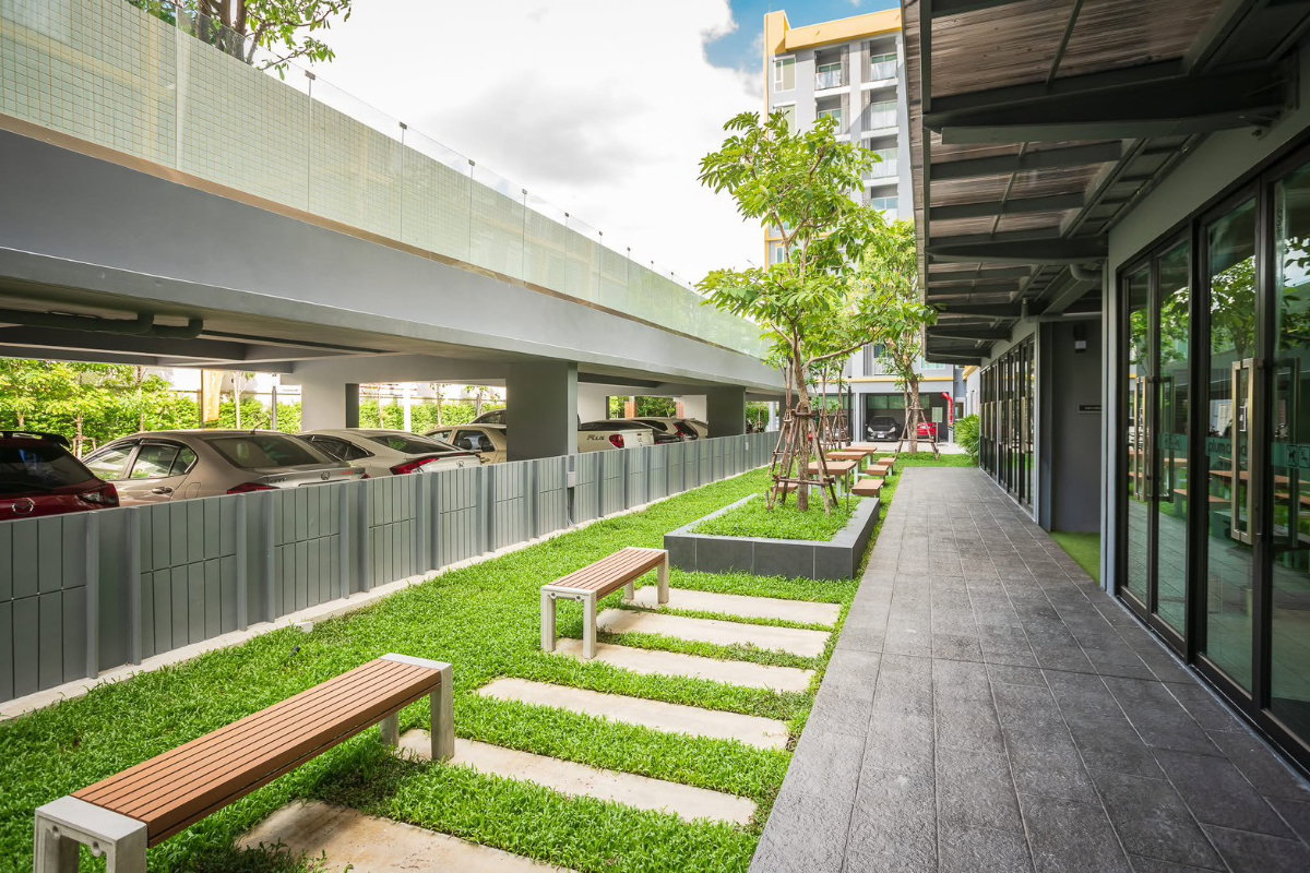 picture ME2500207 Condo For Rent Plum Condo Ram 60 Interchange - 13/14
