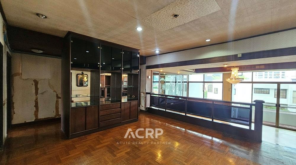 รูป Siam penthouse II คอนโดใหญ่ 175 ตร.ม. ทำเลสาทรซอย 1 ราคาคุยได้ 16 ลบ. เหมาะรีโนเวทตามสไตล์คุณ - รูปที่ 6/15