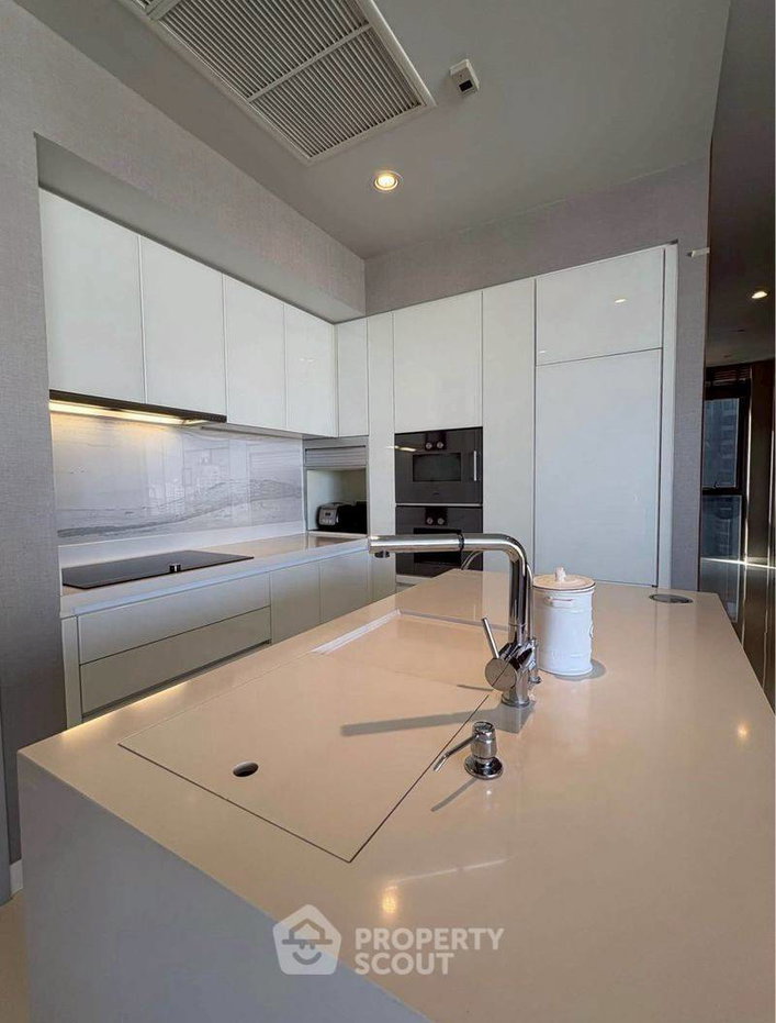picture 2-BR Condo at Vittorio Sukhumvit 39 near BTS Phrom Phong (ID 2984826) - 4/15