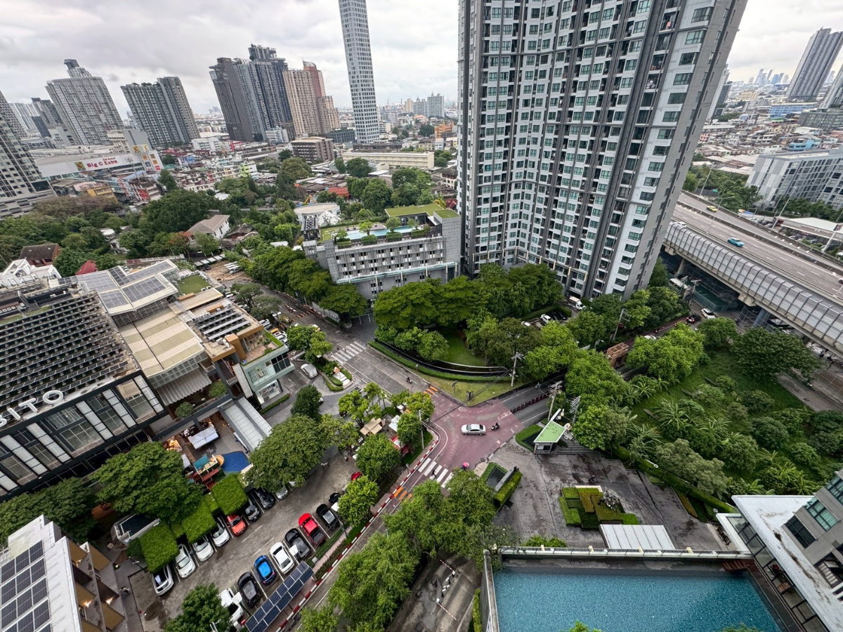 picture The Base Park East Sukhumvit 77 - 10/10