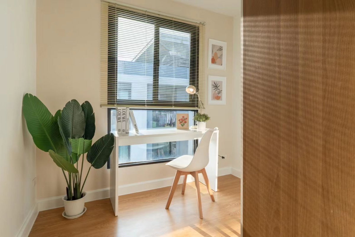 รูป เมโทร สกาย รัชดา | 1-Bed Plus Study ชั้นสูง ใกล้ MRT ห้วยขวาง 16,000 บาท / เดือน - รูปที่ 2/10