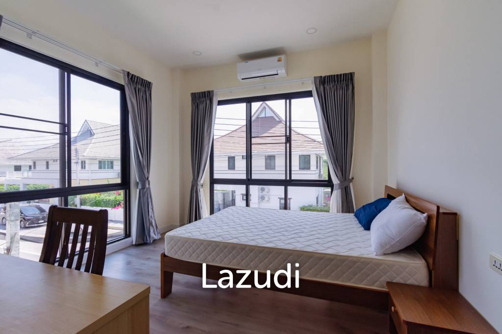รูป 214 sqm modern 2 storey villa in Amity Lakes Hua Hin - รูปที่ 11/26
