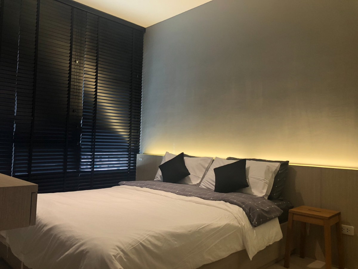 รูป P-52376 🏢 เช่าด่วนห้องสวย The Lofts Ekkamai ใกล้ Gateway และ BTS เอกมัย เพียง 330 เมตร Line: @easythaihome 085-592-2897 - รูปที่ 1/10