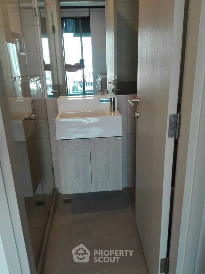 picture 1-BR Condo at Ideo Q Chula Samyan near MRT Sam Yan (ID 531025) - 4/10