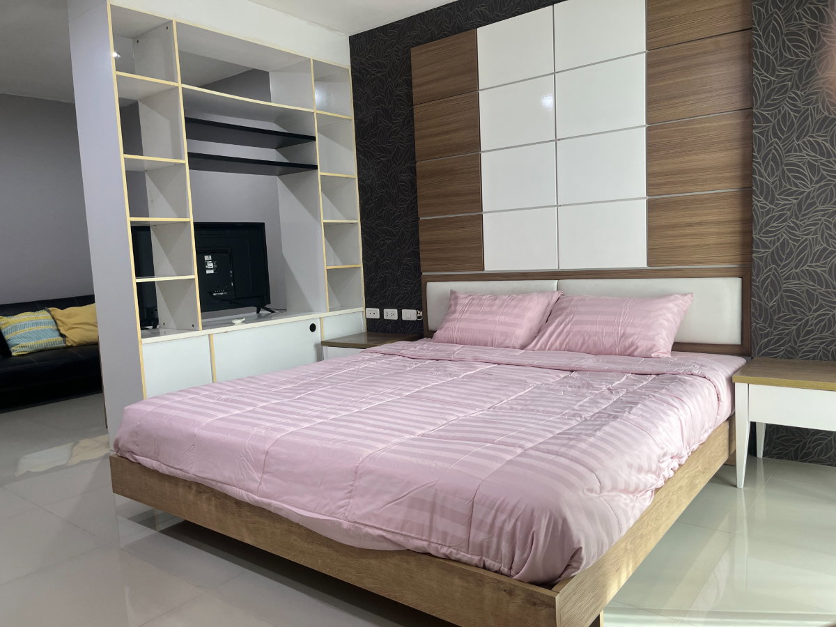 รูป คอนโดให้เช่าใน I-Space Condominium บางแสน - รูปที่ 2/7