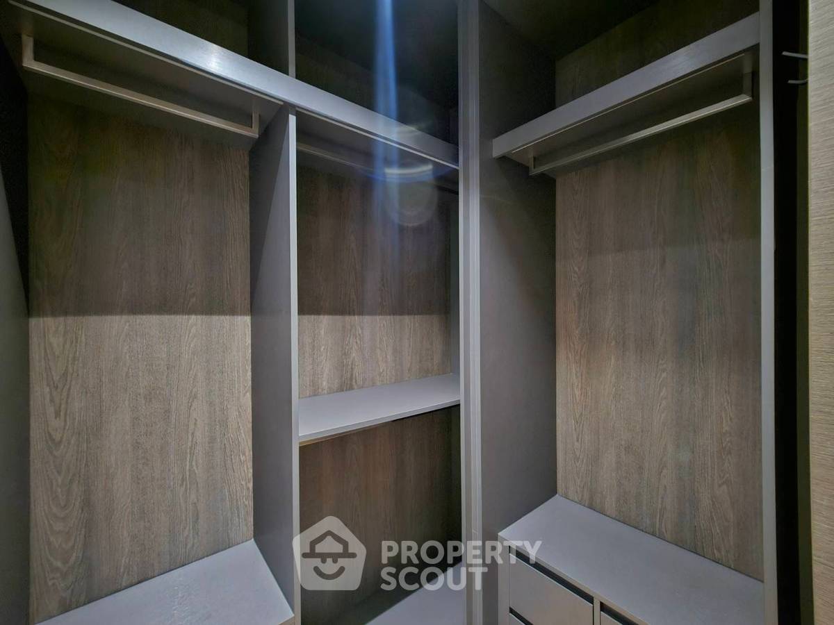 picture 1-BR Condo at 28 Chidlom near BTS Chit Lom (ID 2108322) - 12/12