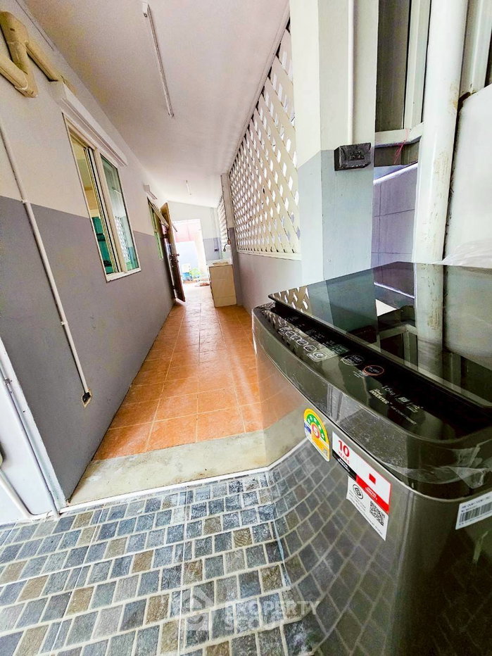 picture 4-BR House in Chai Sathan (ID 2989602) - 32/32