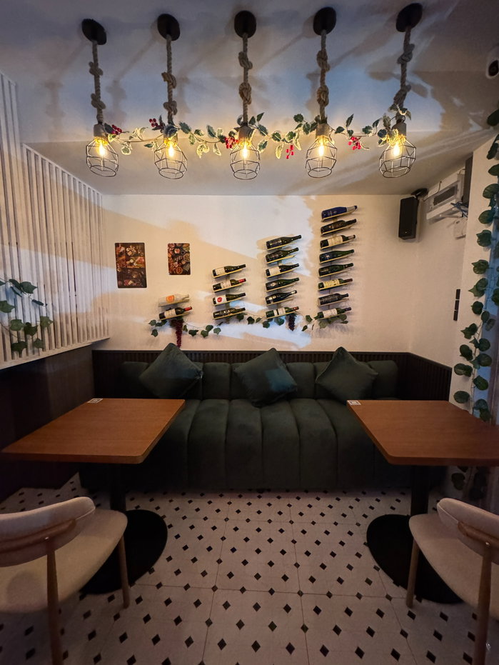 picture Wine Bar & Café Takeover Looking for a business you can walk into and start earning immediately? - 2/19