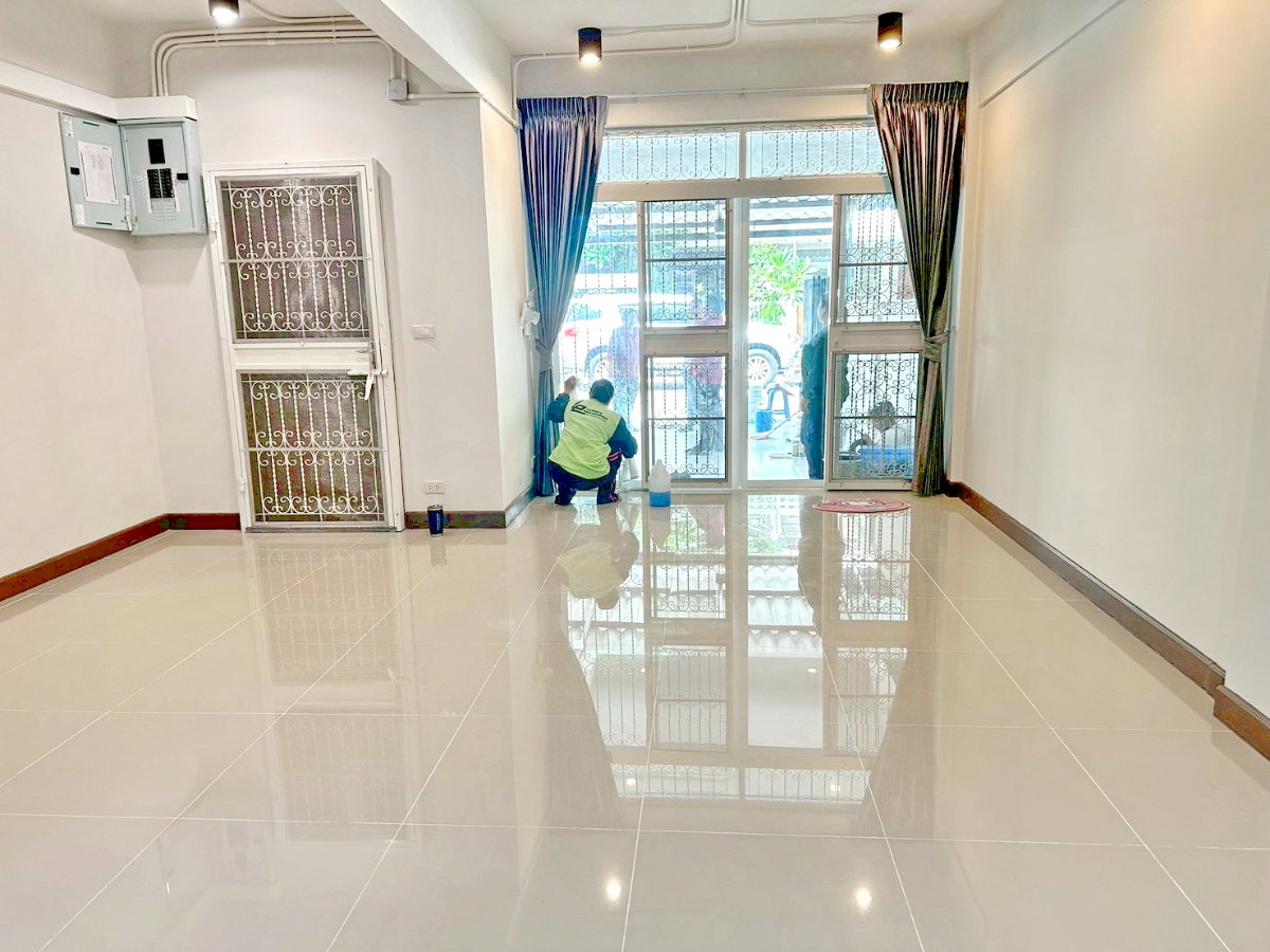 รูป HK0668♛ให้เช่า ทาวน์เฮ้าส์ 3 ห้องนอน⚝สุทธิสาร-อินทามระ♜BTSสะพานควาย∞099-5919653,065-9423251▚Line@sureresidence - รูปที่ 3/10