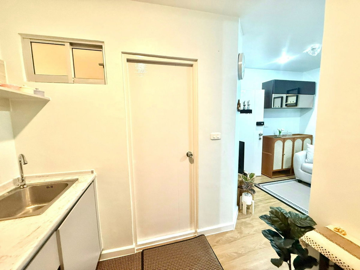 picture Room for sale  v condo Ladkrabang - 12/15