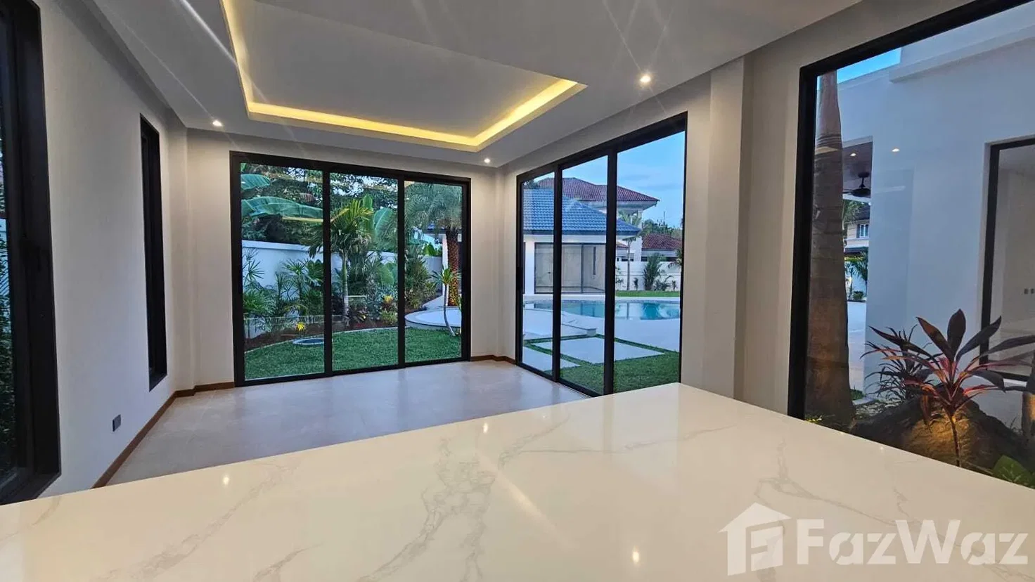 picture Luxury 5 bedroom villa in a secure gated community 6415138 - 7/14
