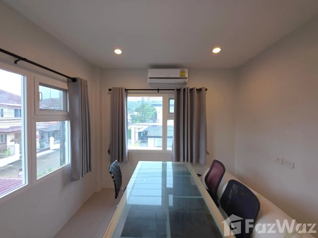 picture Fully Renovated Corner Home with Solar System & Offices 6383912 - 22/22