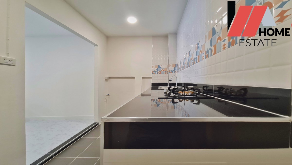 รูป หมู่บ้านลภาวัน 1 บ้านสวย ทำเลดี ตรงข้ามสวนสาธารณะ - รูปที่ 12/14