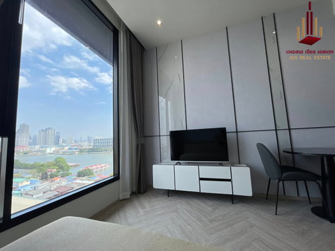 ✨ For Sale: Chapter Charoennakhorn - Riverside Condo ✨ 💰 Only ฿ 5,790,000 THB