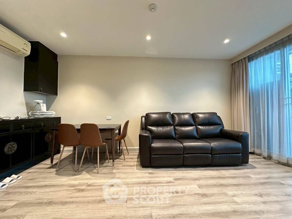 picture 2-BR Condo at Centric Sathorn-St. Louis near BTS Saint Louis (ID 2987685) - 2/12