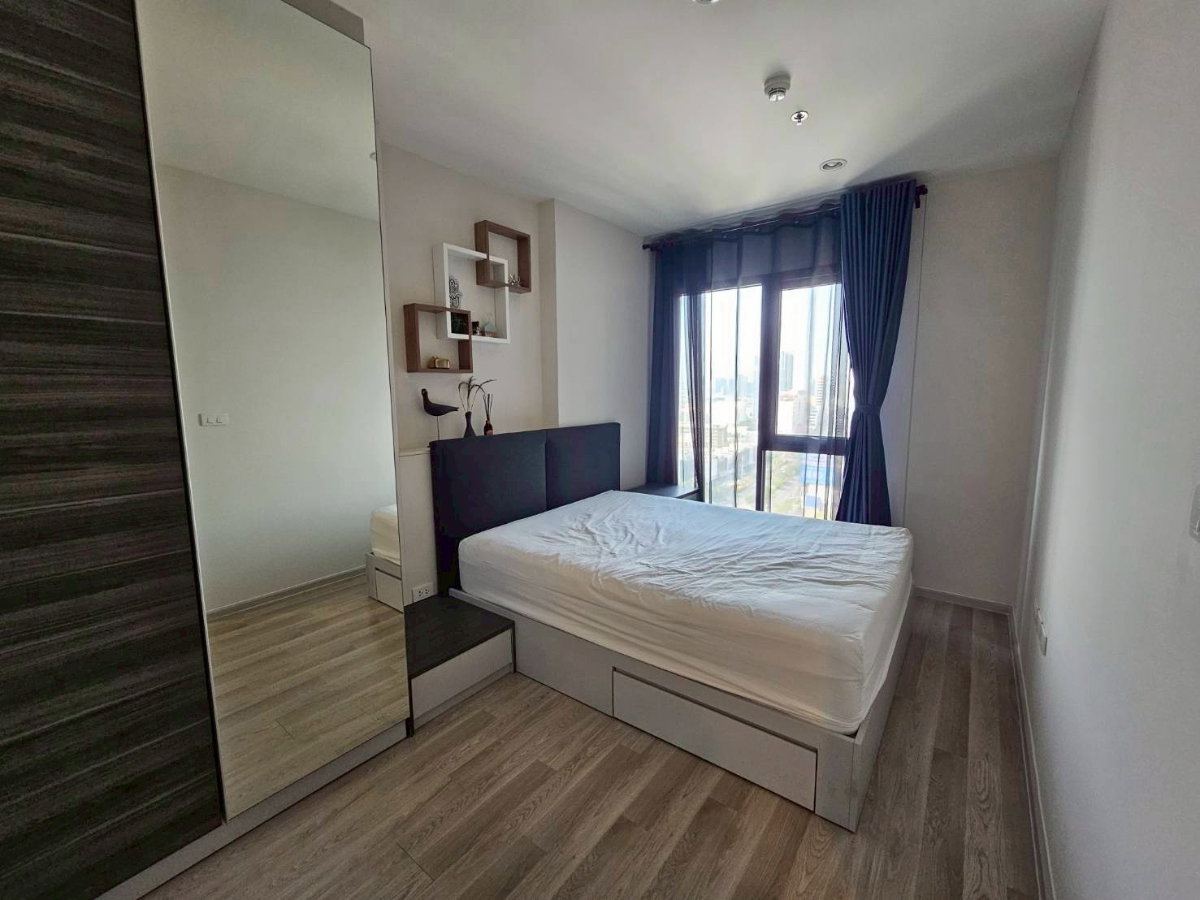 รูป For Rent 🏢✨ Life Asoke-Rama 9 เฟอร์นิเจอร์ครบ บิ้วอินสวยงาม สนใจแอดไลน์ @255ghzjq. มี@ด้วยน้าꔛ - รูปที่ 5/16