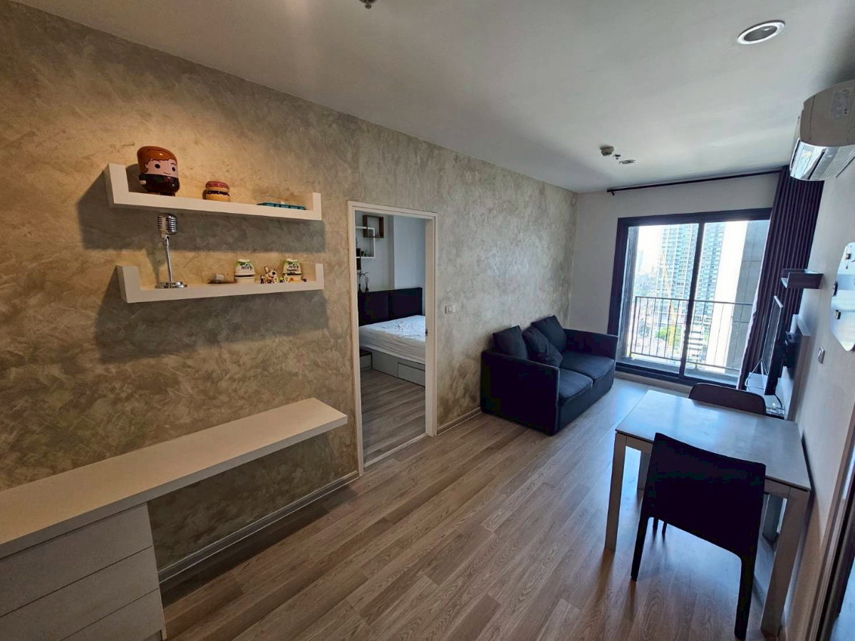 รูป For Rent 🏢✨ Life Asoke-Rama 9 เฟอร์นิเจอร์ครบ บิ้วอินสวยงาม สนใจแอดไลน์ @255ghzjq. มี@ด้วยน้าꔛ - รูปที่ 2/16