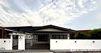 Houses for rent Muang Phuket Phuket : 3 Bedroom House for rent in Wichit, Phuket  5576936