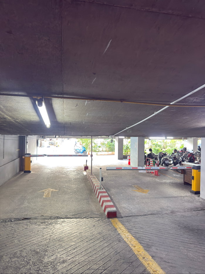 รูป ขายคอนโดศรีวราแมนชั่น 2 ห้องมุม รีโนเวทใหม่ พร้อมอยู่ ทำเลรัชดา ใจกลางเมือง - รูปที่ 22/26