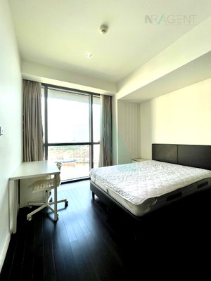 คอนโดให้เช่า : 🚩Best room!🚩 ให้เช่าคอนโด เดอะ พาโน อาคาร 1 ชั้น 18 3 ห้องนอน ขนาด 223.00 ตรม ใกล้ เซ็นทรัล พระราม 3