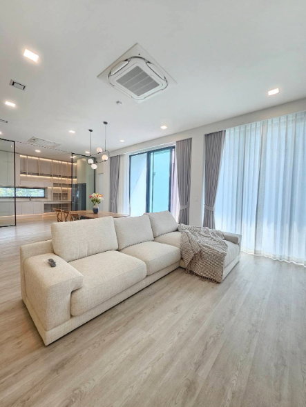 รูป RS6432 ขาย ให้เช่า บ้านเดี่ยวระดับ Ultra Luxury 3 ชั้น VIVE Krungthep Kreetha (VIVE 2)  - รูปที่ 3/20