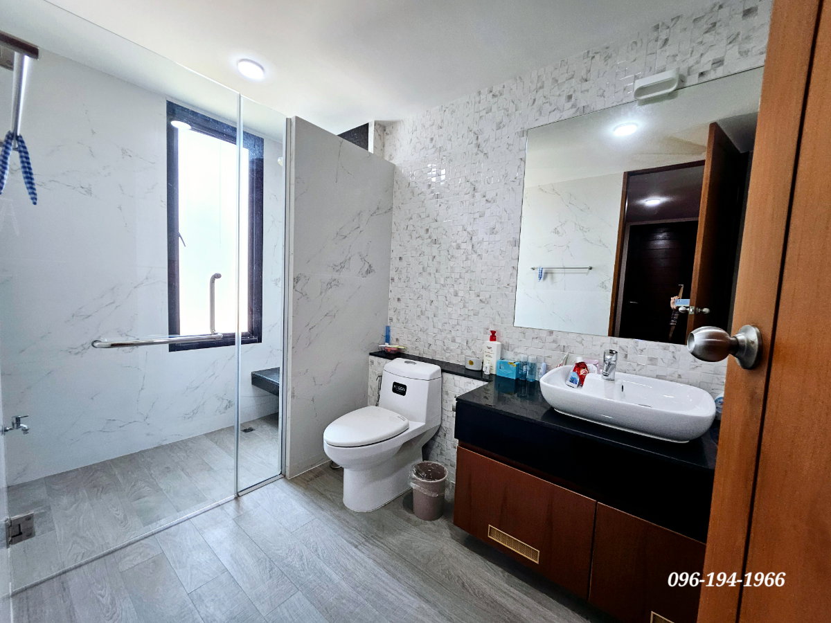 รูป Private Luxury! คฤหาสน์ 5 นอน พร้อม Solar Cell + สระว่ายน้ำ ส่วนตัวขั้นสุด 🏊 - รูปที่ 33/46